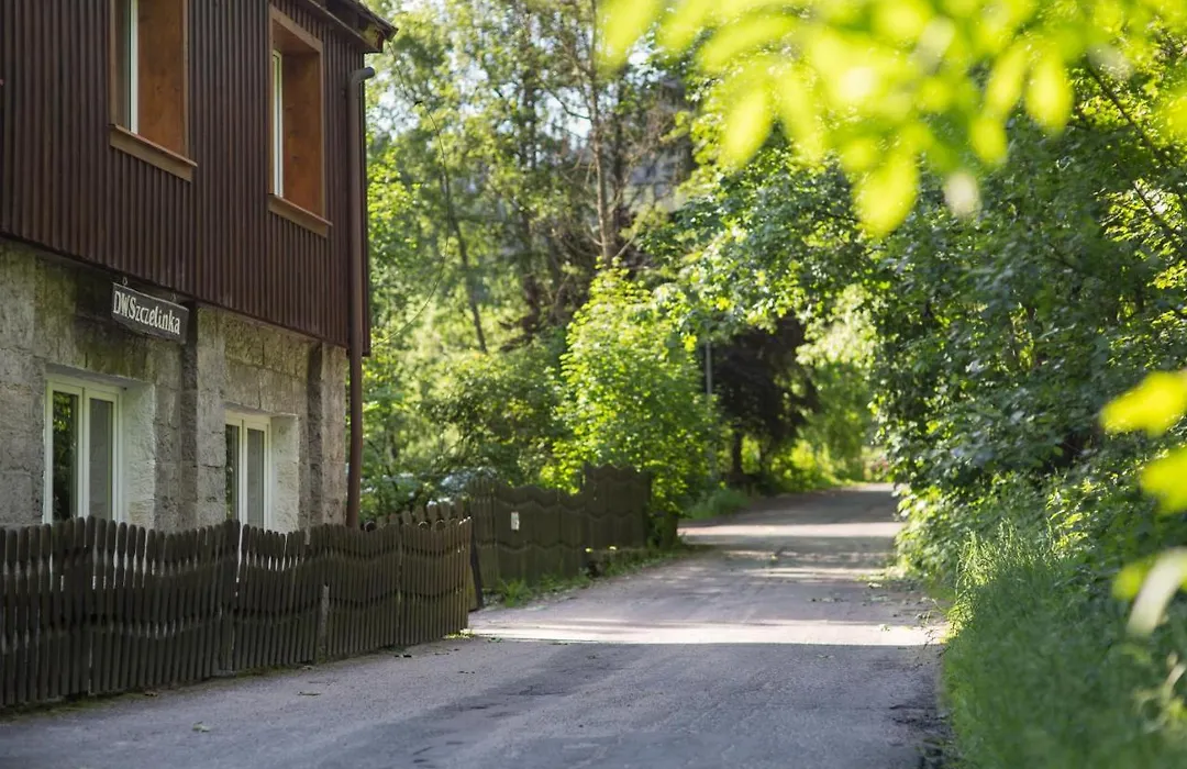 Hostel Szczelinka-1