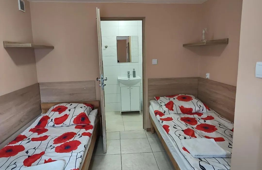 noclegi pokoje gościnne kwatery pracownicze Dobranocka-1