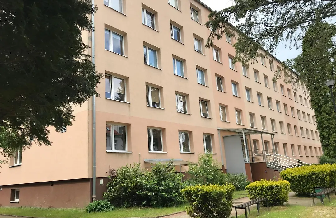 Dom Studenta Pod Jeleniem-1