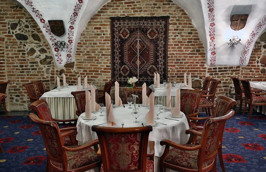 Hotel Zamek Ryn-1