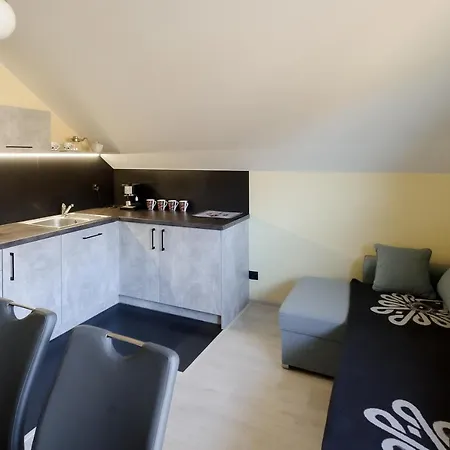 Apartamenty Na Akacjowej-2