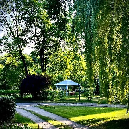 Agroturystyka Hotel Noclegi Pałac Camping-3