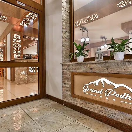 Grand Podhale Resort&Spa Zakopane - Jacuzzi - Sauna fińska i Łaźnia parowa - Widok na Tatry-3