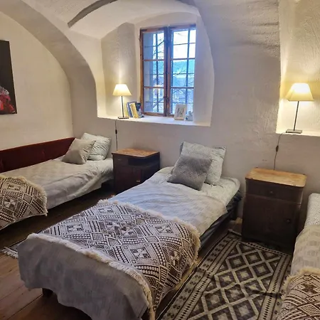 Pałac Gorzanów-3