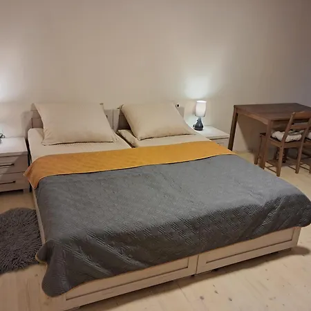 Noclegi Pod Dębem Brzózki, Wiśniówka-3