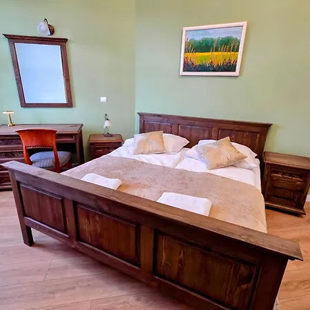 Zamek Otmuchów-2