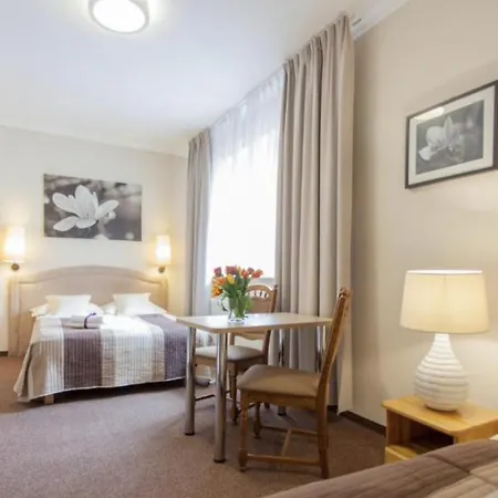 Villa Anna - Noclegi Rooms - FREE parking, taras, 1500m do Starówki-2