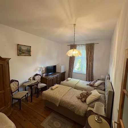 Agroturystyka Hotel Noclegi Pałac Camping-2